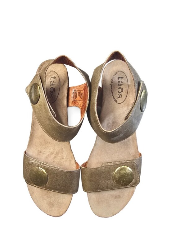 Taos Footwear Shoes - Taos Footwear Taupe Carousel 2 Leather Slingback Sandals with Gold Accents Sz.39